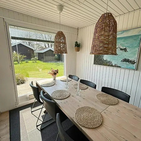 Charming Just 450 M From The Water *