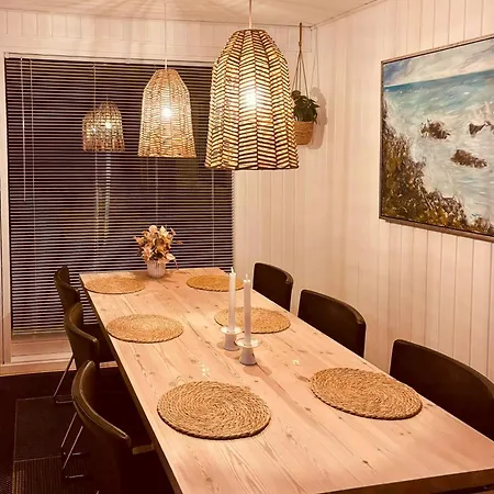 Charming Just 450 M From The Water בית נופש *